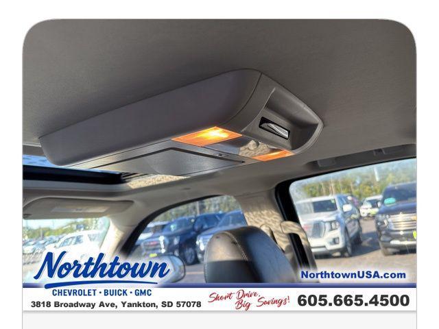 used 2010 Cadillac Escalade car, priced at $7,987