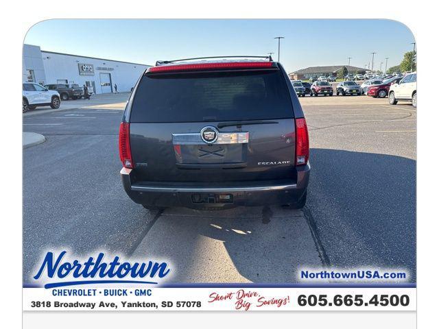 used 2010 Cadillac Escalade car, priced at $7,987