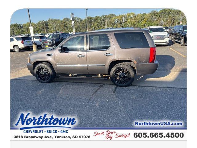 used 2010 Cadillac Escalade car, priced at $7,987