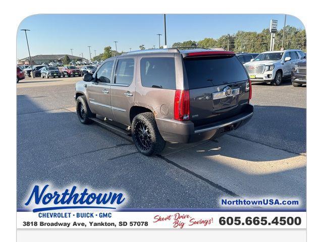 used 2010 Cadillac Escalade car, priced at $7,987
