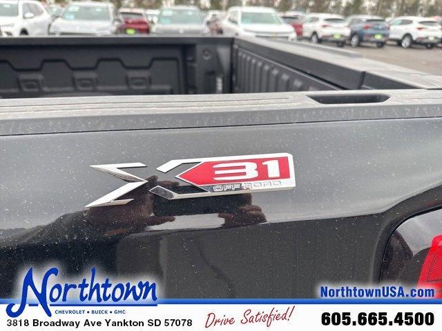 new 2025 GMC Sierra 1500 car, priced at $59,225