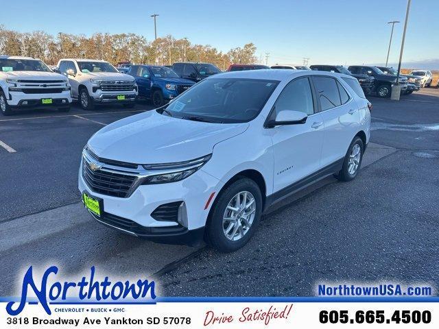 used 2024 Chevrolet Equinox car, priced at $25,990