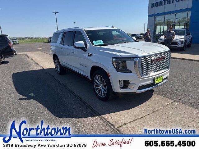 used 2022 GMC Yukon XL car, priced at $59,990
