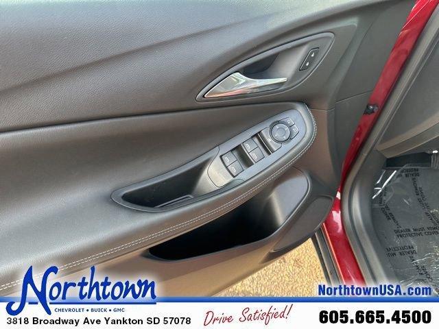 new 2025 Buick Encore GX car, priced at $29,790