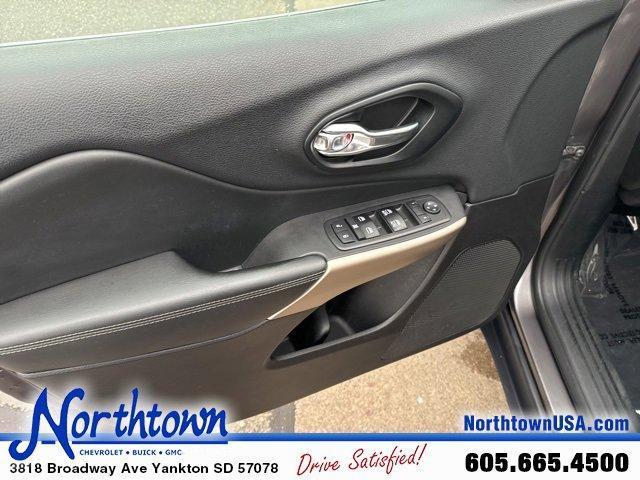 used 2018 Jeep Cherokee car, priced at $18,490