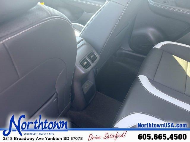 new 2025 Buick Envision car, priced at $39,935