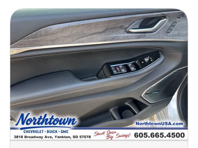 used 2021 Jeep Grand Cherokee L car, priced at $27,990