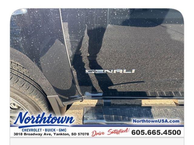 used 2020 GMC Canyon car, priced at $33,990