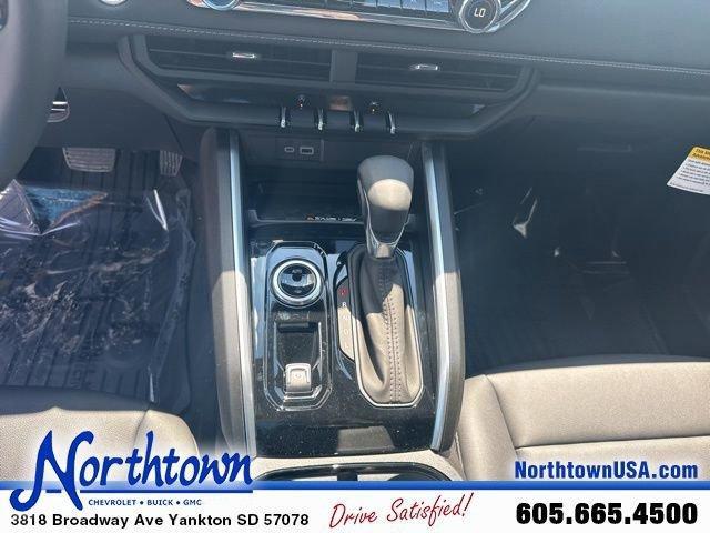 new 2025 Chevrolet Colorado car, priced at $45,200