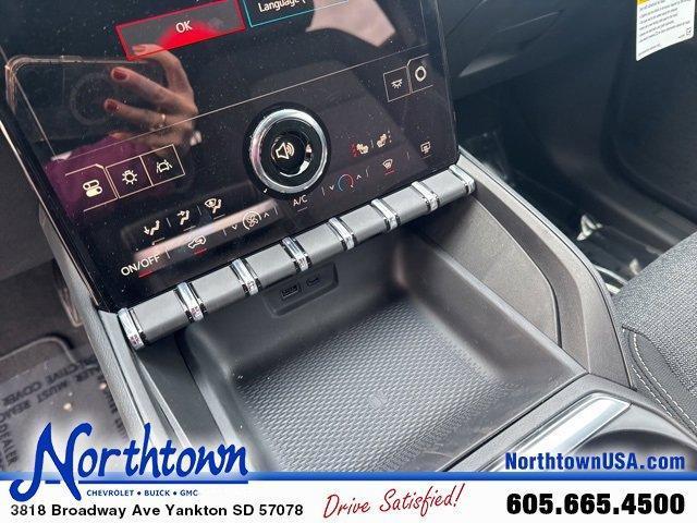 new 2025 GMC Terrain car, priced at $34,040