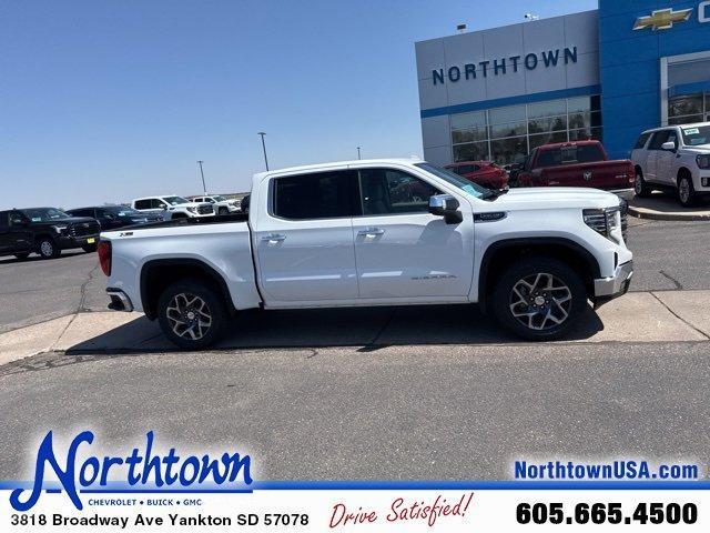 new 2025 GMC Sierra 1500 car, priced at $54,640