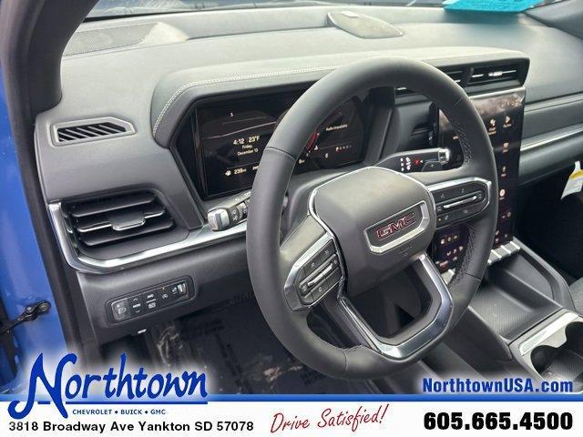 new 2025 GMC Terrain car, priced at $29,640