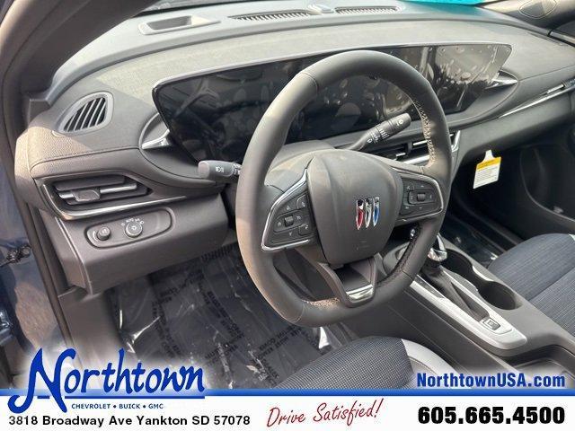 new 2025 Buick Envista car, priced at $25,035