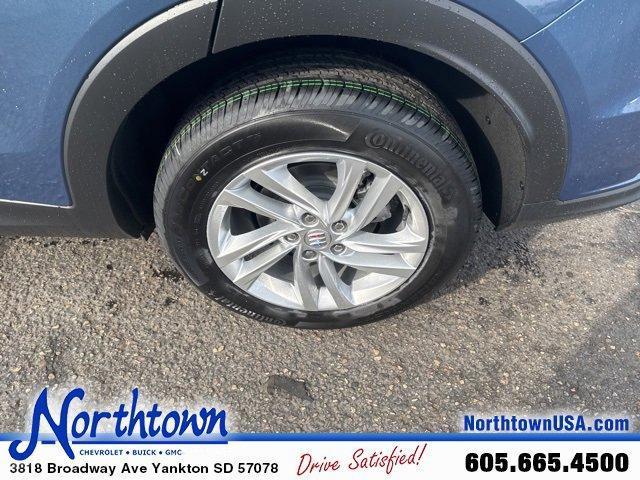 new 2025 Buick Envista car, priced at $25,035
