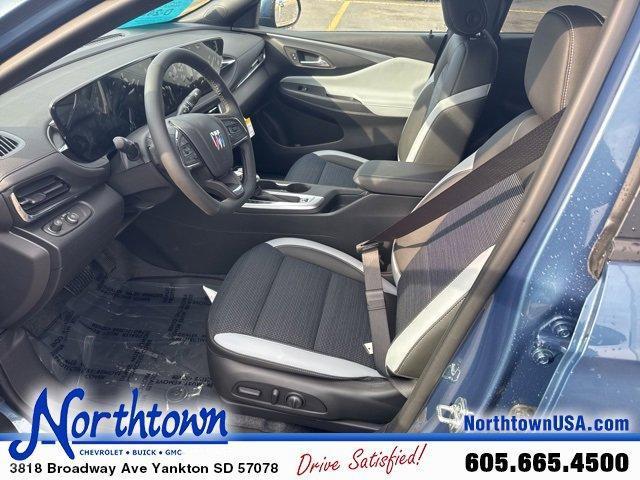 new 2025 Buick Envista car, priced at $25,035