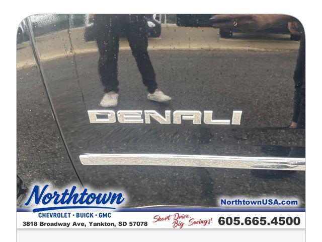 used 2015 GMC Yukon XL car, priced at $10,987