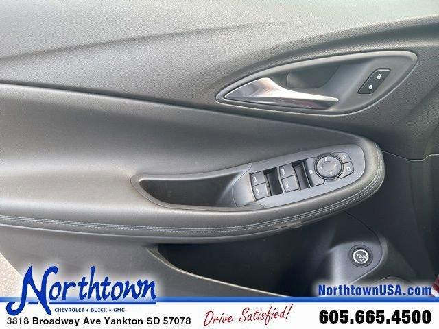 new 2025 Buick Encore GX car, priced at $32,085