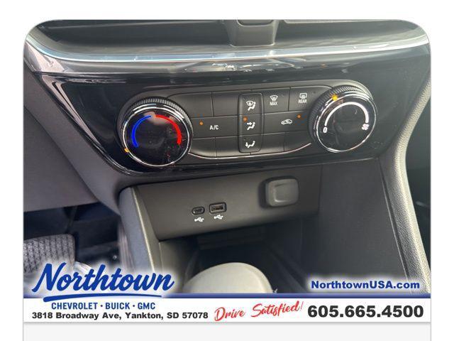 new 2025 Buick Encore GX car, priced at $29,085