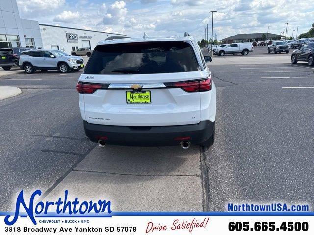 used 2022 Chevrolet Traverse car, priced at $32,490