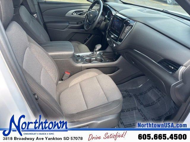 used 2022 Chevrolet Traverse car, priced at $32,490
