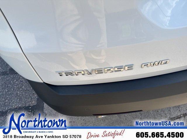 used 2022 Chevrolet Traverse car, priced at $32,490