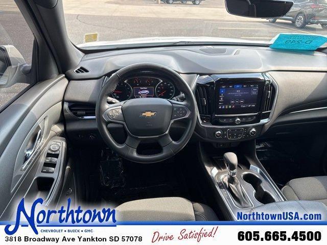 used 2022 Chevrolet Traverse car, priced at $32,490