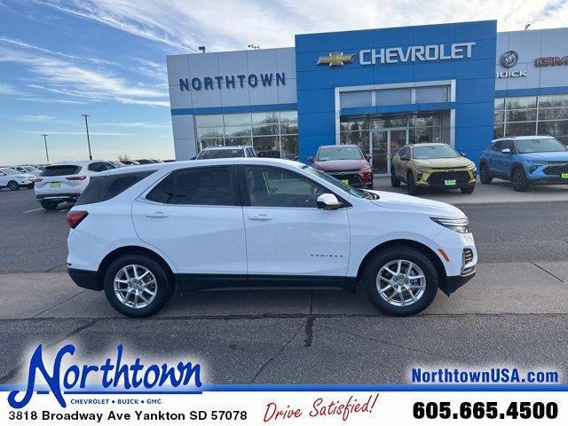 used 2024 Chevrolet Equinox car, priced at $25,490