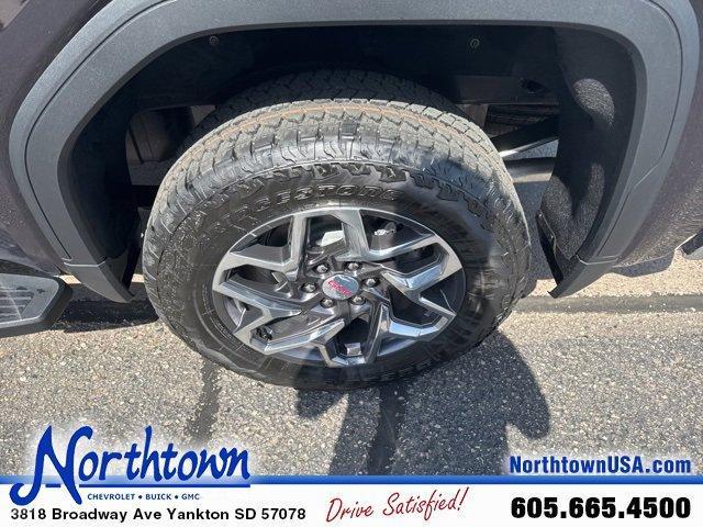 new 2025 GMC Sierra 1500 car, priced at $58,925