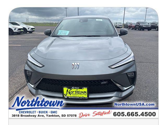 new 2025 Buick Envista car, priced at $27,275