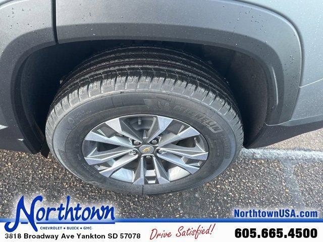 new 2025 Chevrolet Equinox car, priced at $28,995