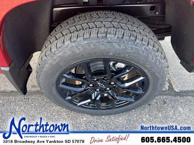 new 2025 Chevrolet Colorado car, priced at $47,660