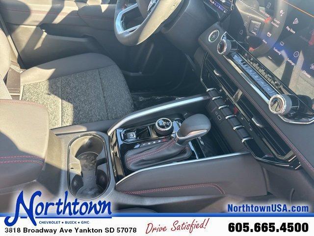 new 2025 Chevrolet Colorado car, priced at $47,660