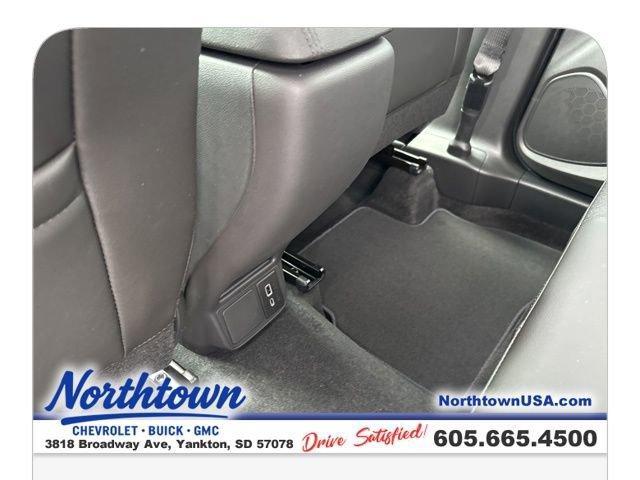new 2025 Buick Encore GX car, priced at $29,295