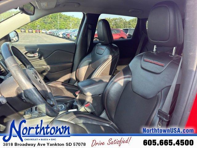 used 2019 Jeep Cherokee car, priced at $19,990