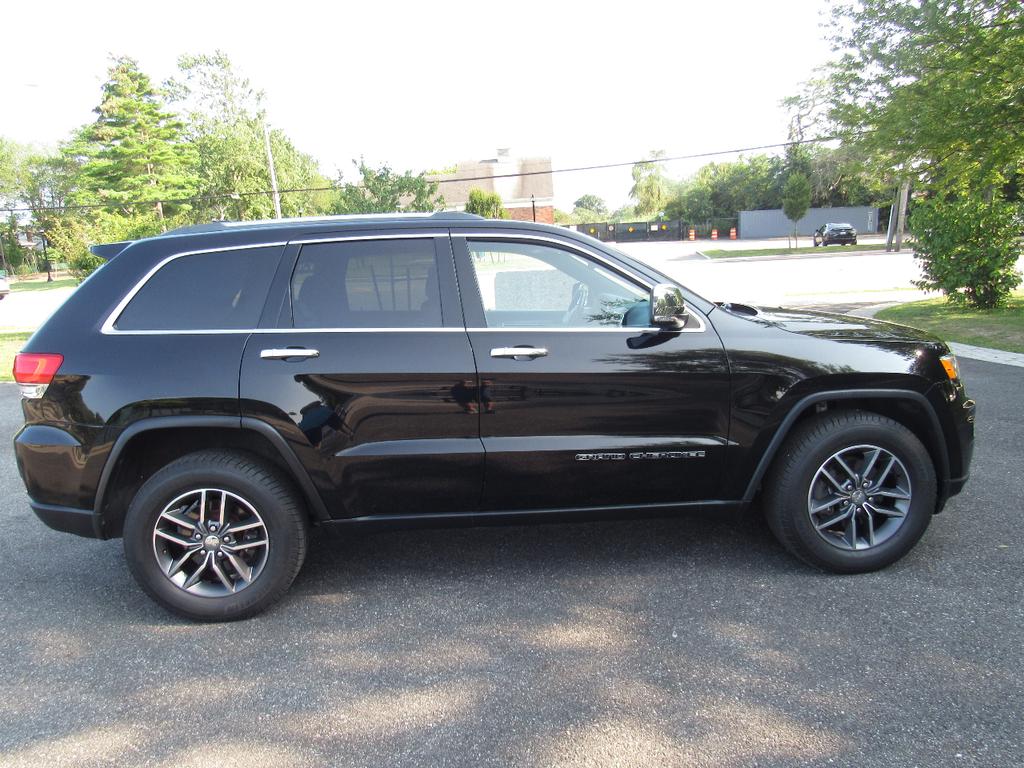 used 2018 Jeep Grand Cherokee car, priced at $15,950