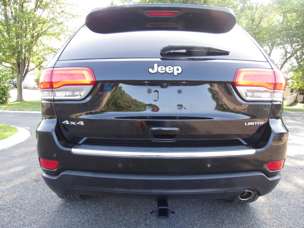 used 2018 Jeep Grand Cherokee car, priced at $15,950