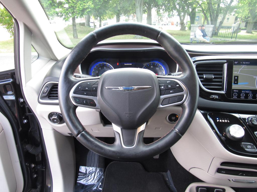 used 2018 Chrysler Pacifica car, priced at $9,950