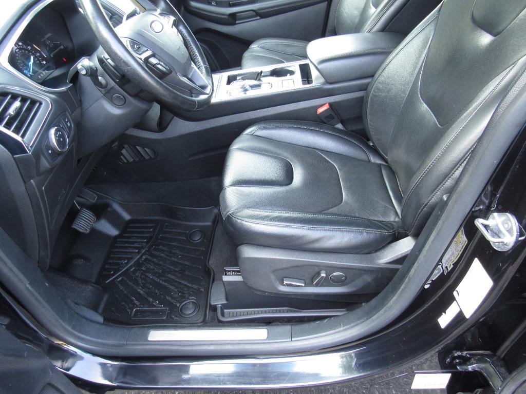 used 2019 Ford Edge car, priced at $11,999