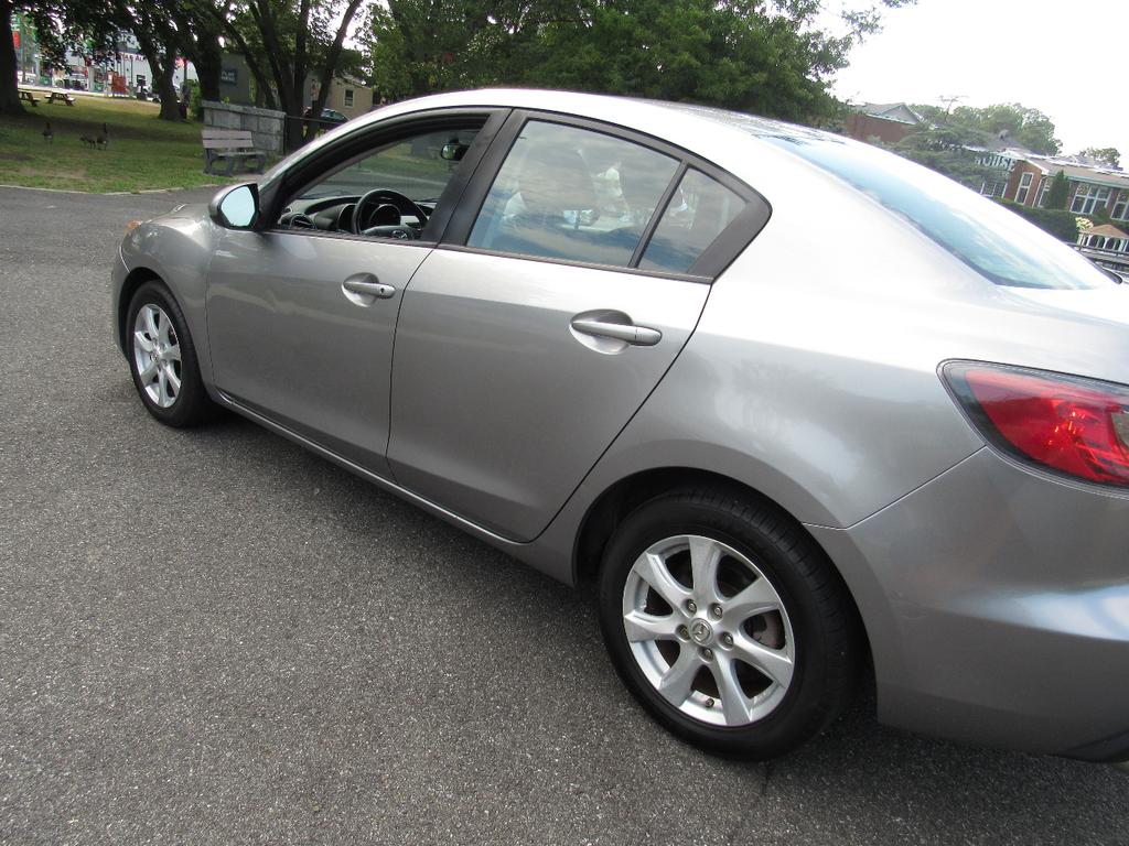 used 2010 Mazda Mazda3 car, priced at $4,950