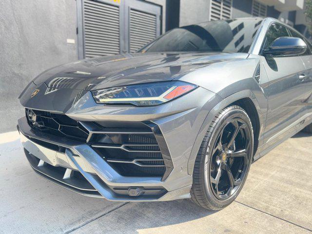 used 2019 Lamborghini Urus car, priced at $169,800