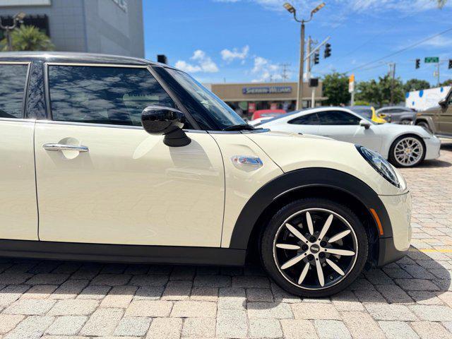 used 2021 MINI Hardtop car, priced at $22,800