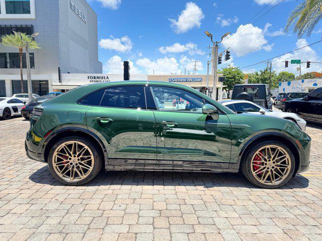 used 2025 Porsche Macan car
