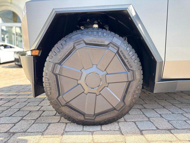 used 2024 Tesla Cybertruck car