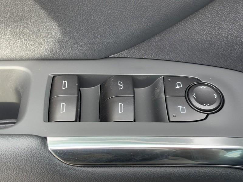 new 2026 Chevrolet Traverse car, priced at $39,340