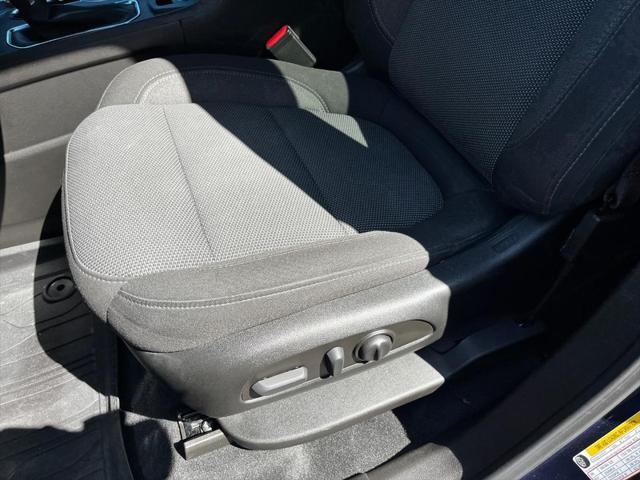 used 2023 Chevrolet Traverse car, priced at $35,990