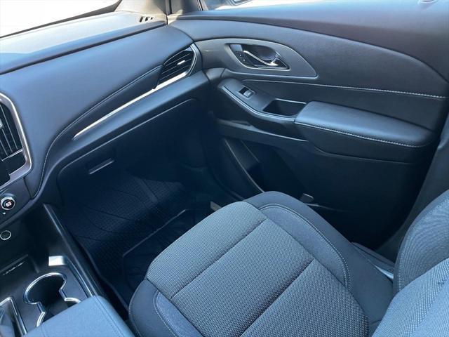 used 2023 Chevrolet Traverse car, priced at $35,990