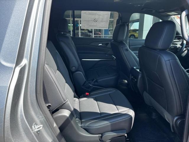 new 2025 Chevrolet Traverse car, priced at $42,130