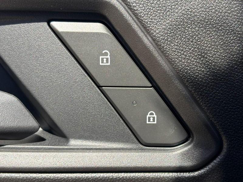 new 2026 Chevrolet Colorado car, priced at $31,445