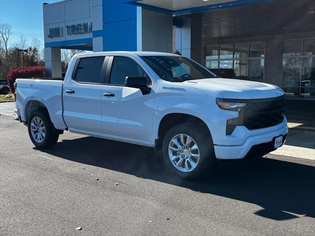 new 2025 Chevrolet Silverado 1500 car, priced at $40,945