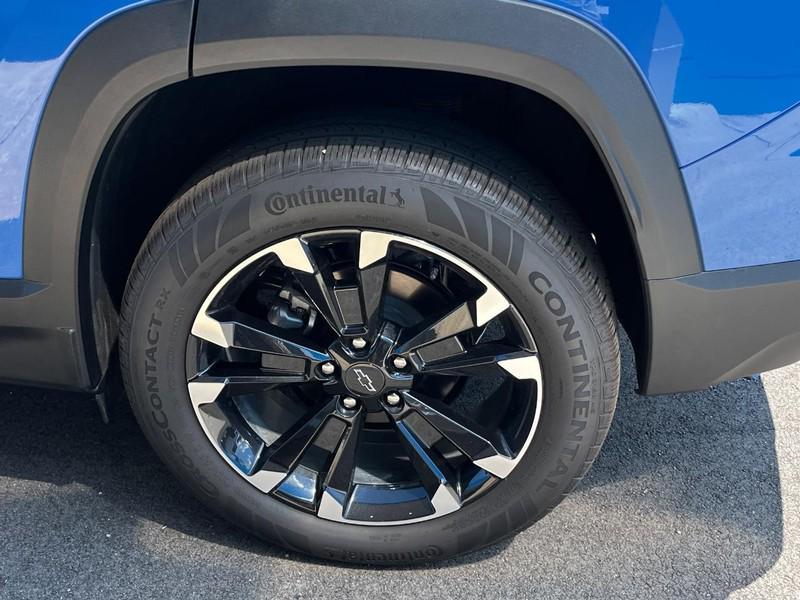 used 2025 Chevrolet Equinox car, priced at $35,790